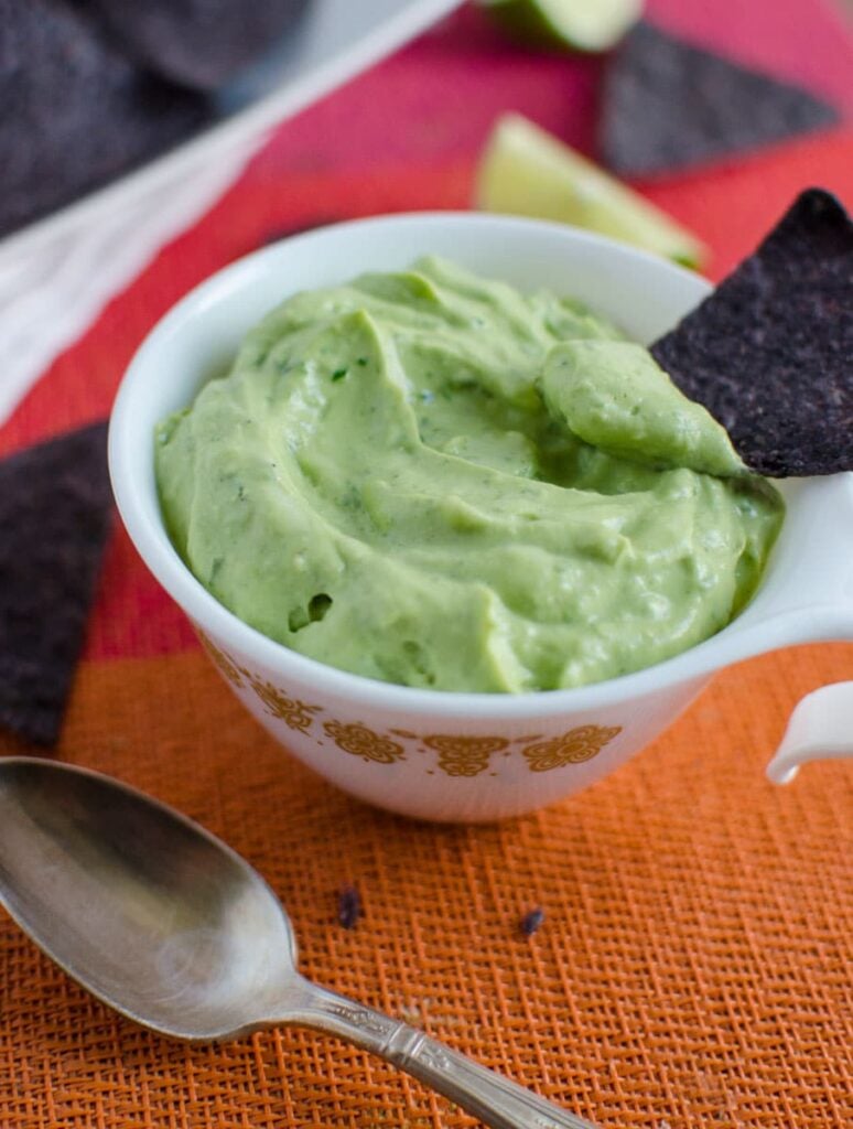 5-Minute Easy Avocado Dip | Watch What U Eat