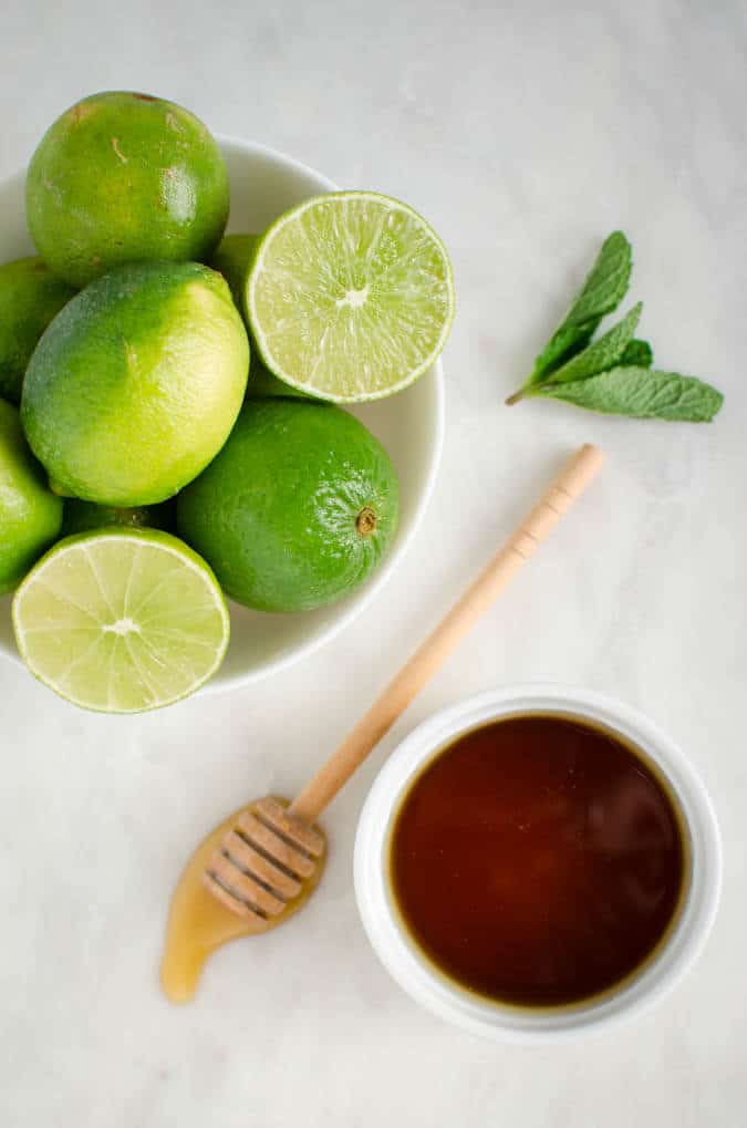 Homemade honey limeade recipe perfect for weight watchers. | watchwhatueat.com