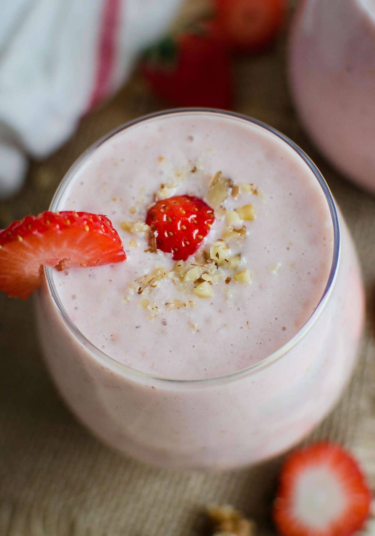Make this classic healthy strawberry banana smoothie with yogurt for morning breakfasts or snacks. A tasty, nutritious and low-fat drink.