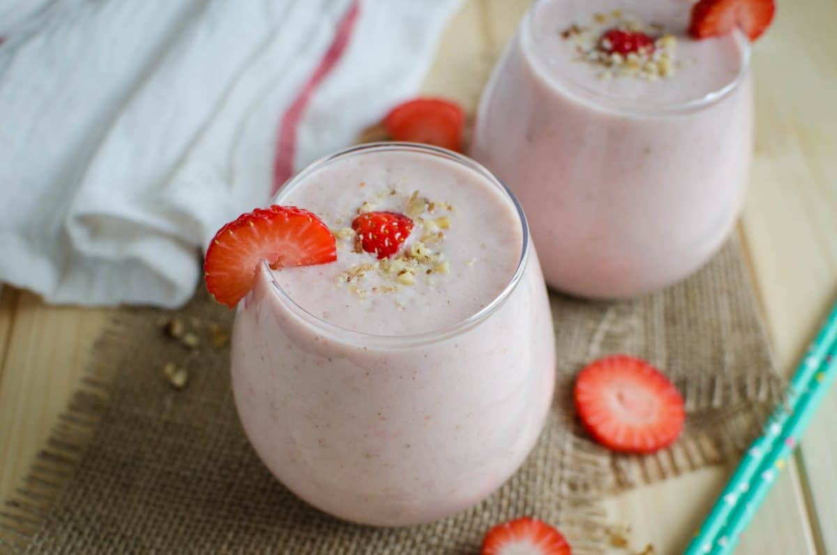 Healthy strawberry banana smoothie with yogurt -- A tasty, nutritious and low-fat treat for morning breakfasts or snacks.