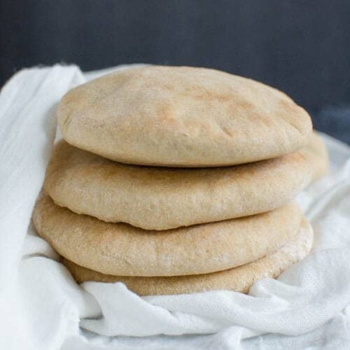 Healthy and delicious whole wheat pita bread.