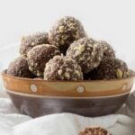 Coconut and almond butter based no-bake energy balls. Nutritious and naturally sweetened.