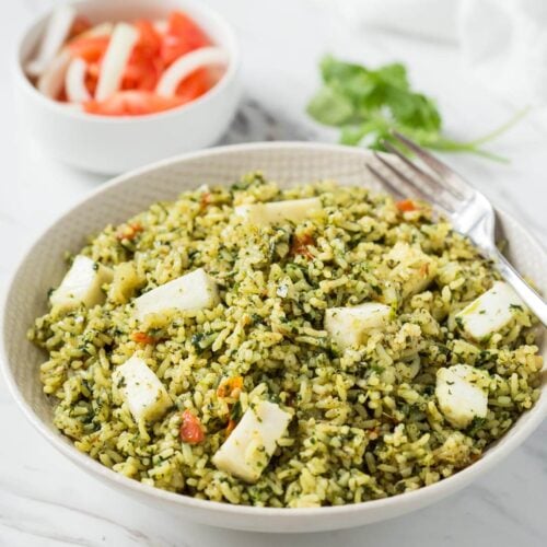 One Pot Easy Palak Paneer Rice or Healthy Spinach Rice | Indian palak paneer turned into one pot rice dish. #spinach #palakpaneer #healthyrecipes