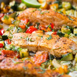 One Pan Baked Salmon And Vegetables - Perfect easy, a healthy and quick recipe with tons of flavors for the weeknight dinner. | #watchwhatueat #salmon #onepan #healthydinner #healthyrecipes