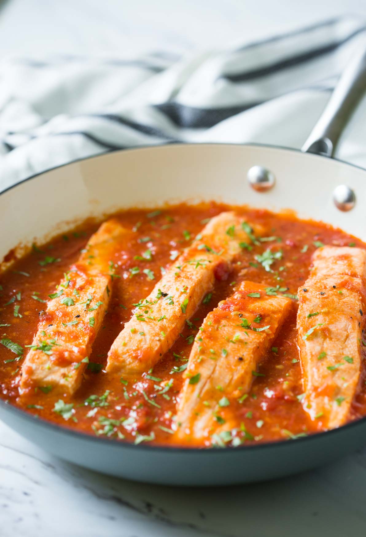 Healthy Quick and Easy Garlic Salmon in Tomato Sauce