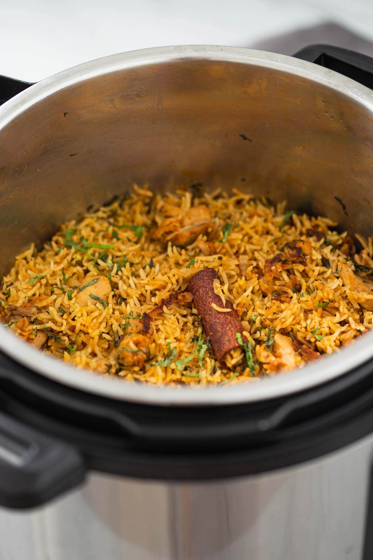 https://www.watchwhatueat.com/wp-content/uploads/2021/05/Instant-Pot-Chicken-Biryani-4.jpg